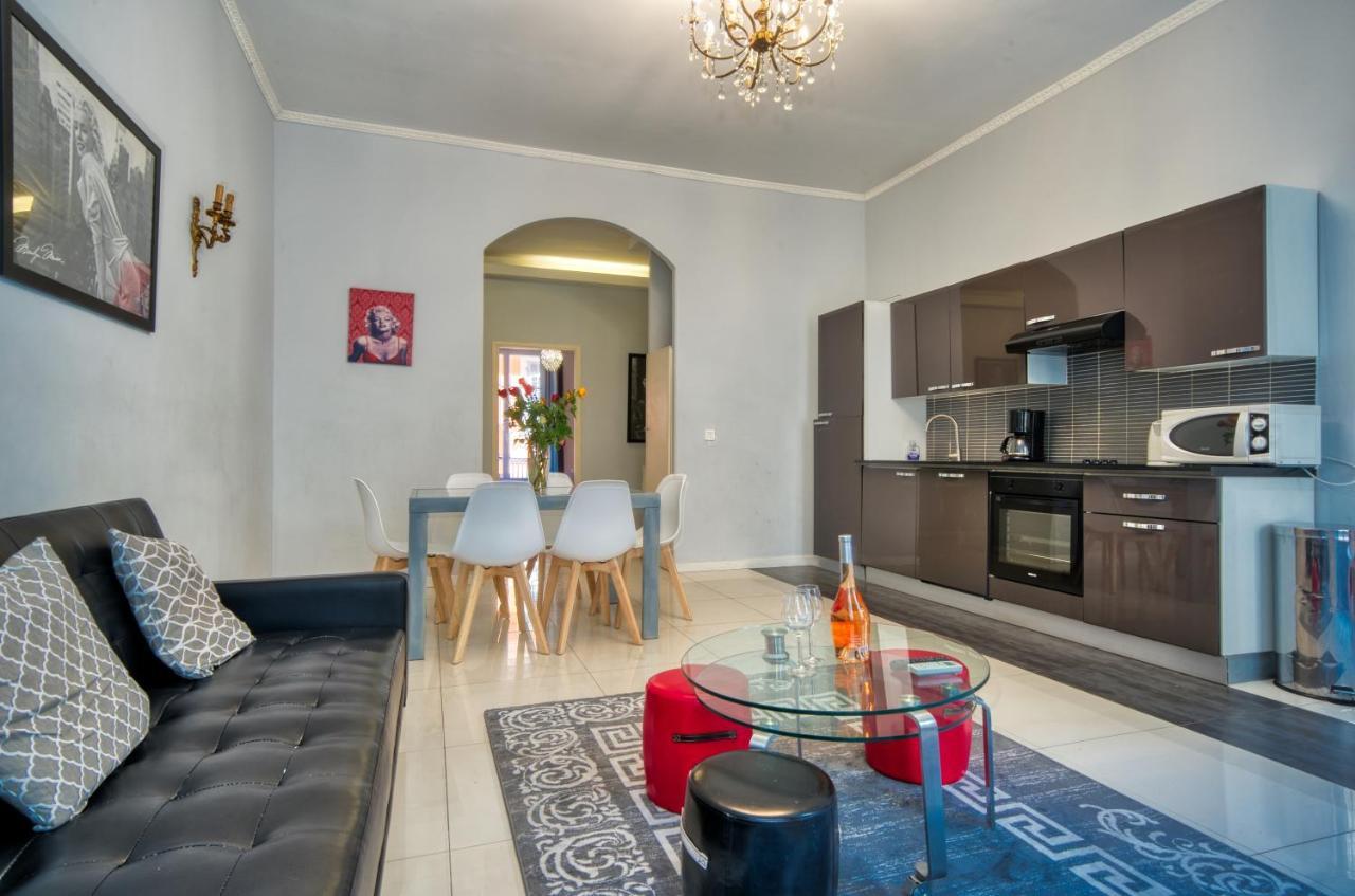 Lusso 5 Beds Central Apartment Nice Exterior photo