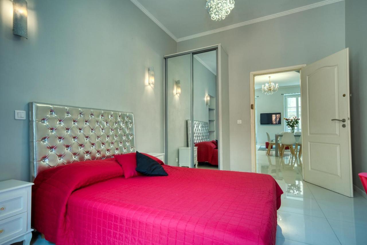 Lusso 5 Beds Central Apartment Nice Exterior photo